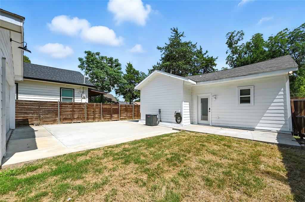 Dallas, Texas 75223, United States, 2 Bedrooms Bedrooms, ,1 BathroomBathrooms,Residential,Active,190740