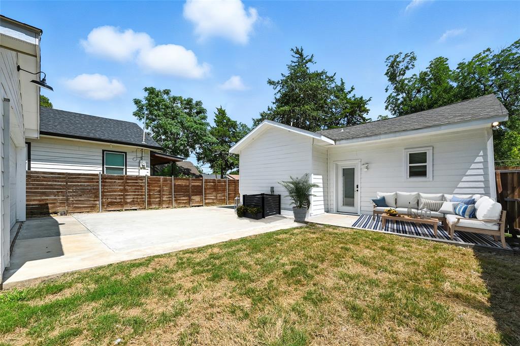 4921 Ash Lane
