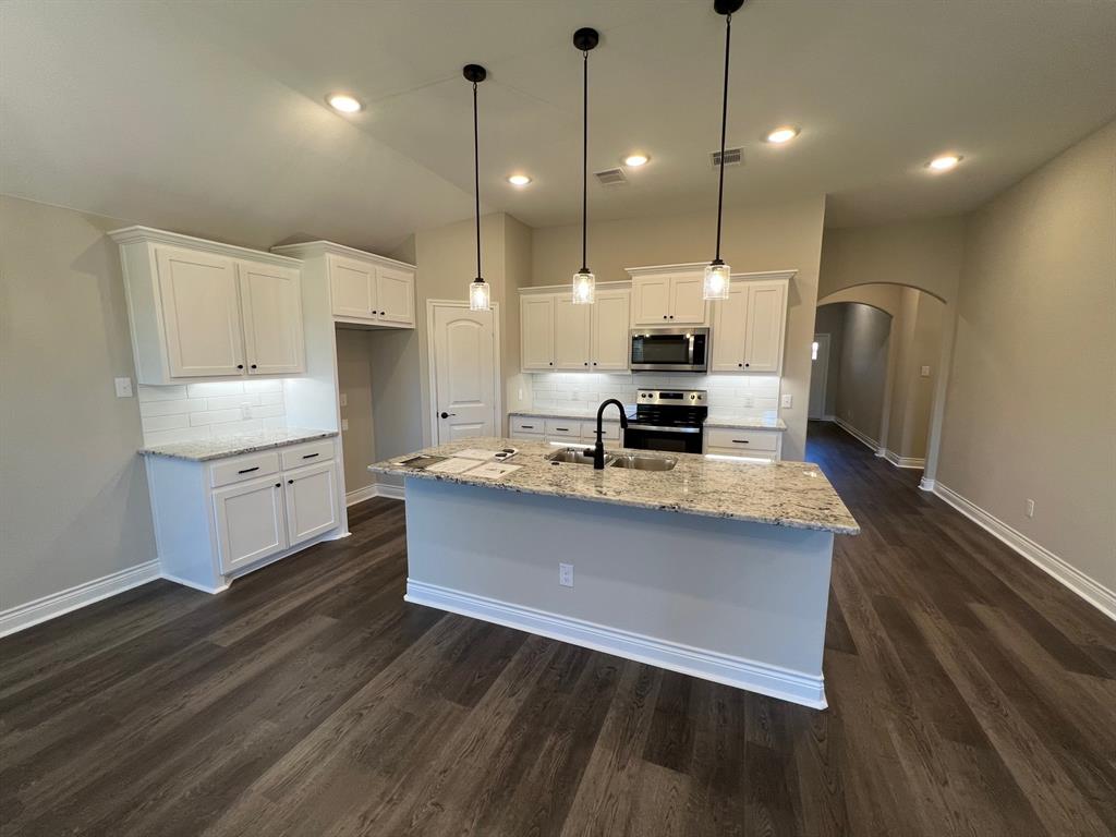 Stonewood Estates Phase 4 - Residential Lease