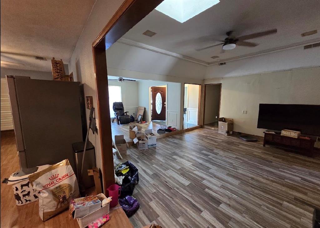 2720 Crow Valley Trail