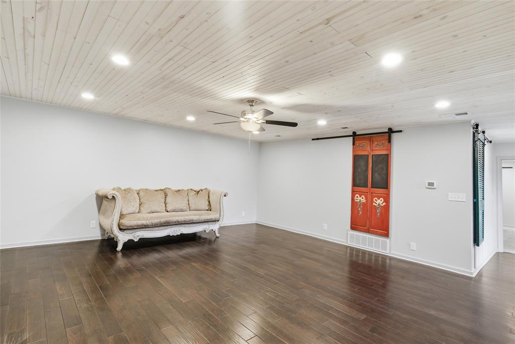 Rolling Hills - Residential