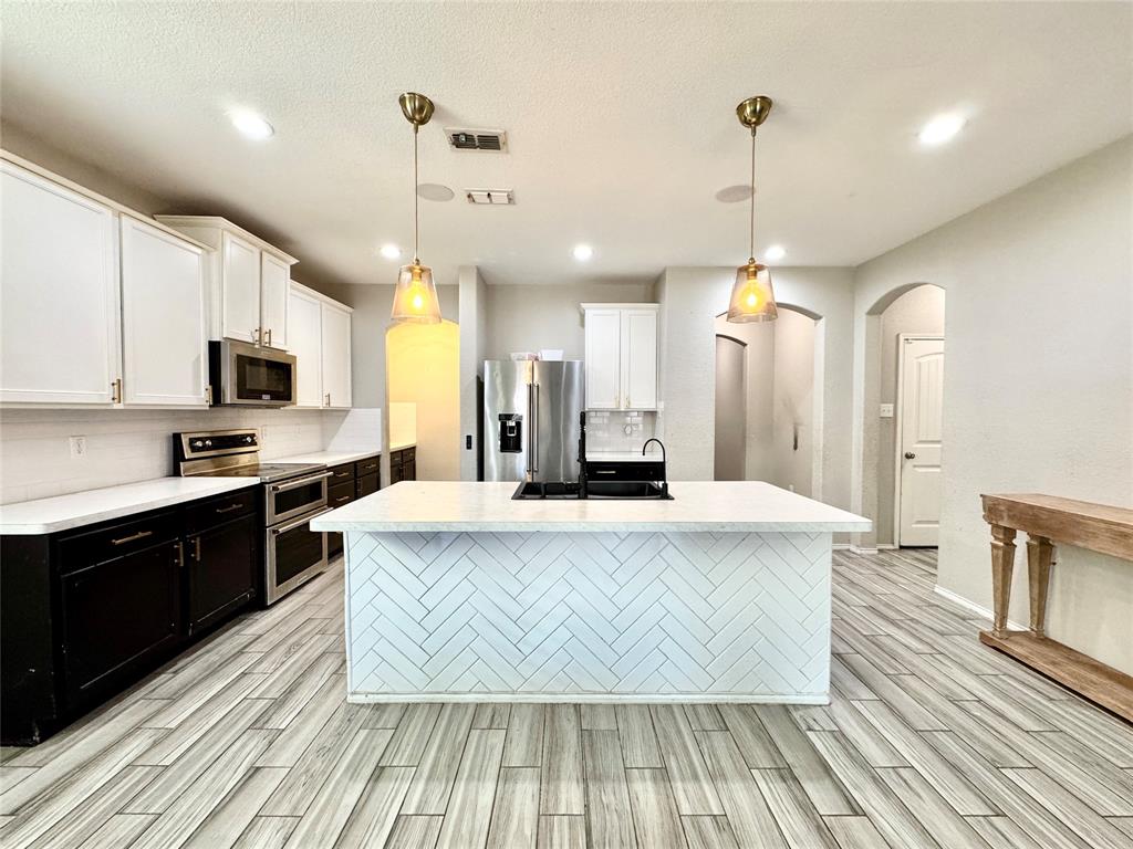 7413 Lake Vista Way