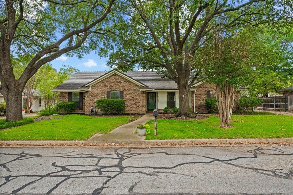 4604 Clay Court Lane