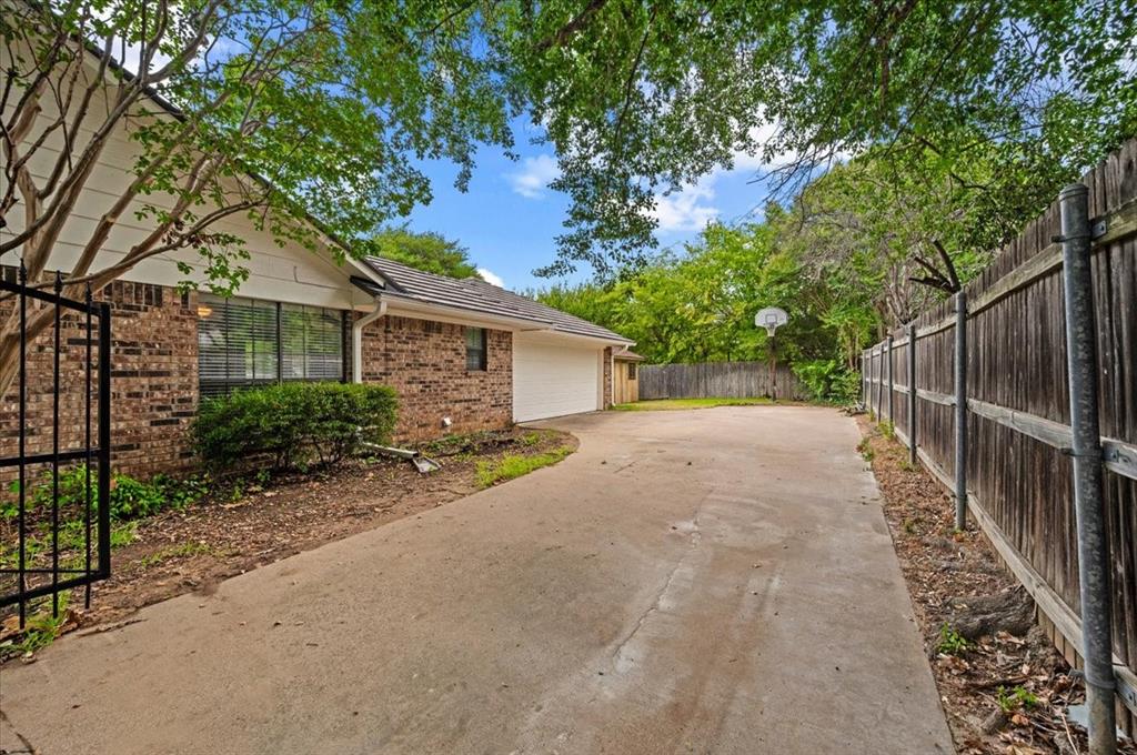 4604 Clay Court Lane