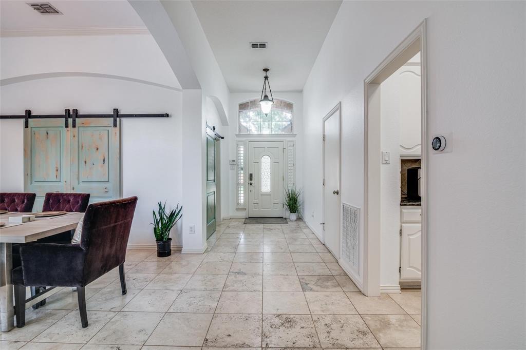 3764 Lakeway Court