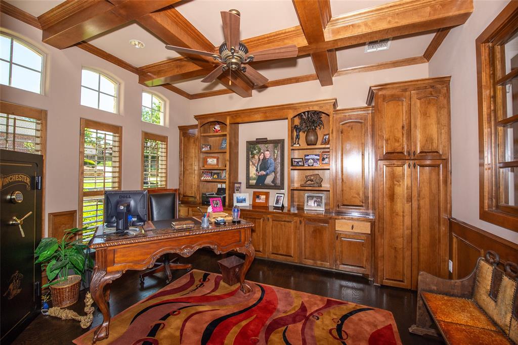 3904 Wagon Wheel Drive