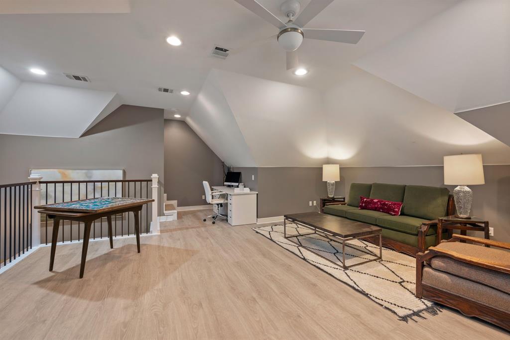 Hills Of Central Park The - Residential