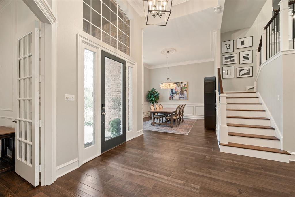 4106 Buckingham Place