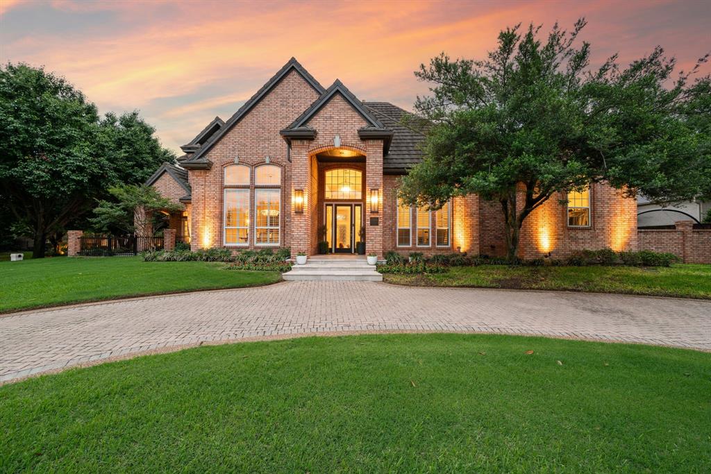 4106 Buckingham Place