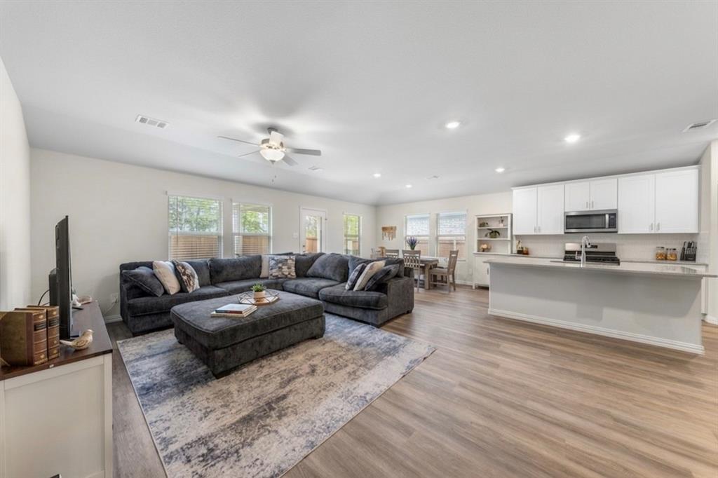 Lakehaven - Residential