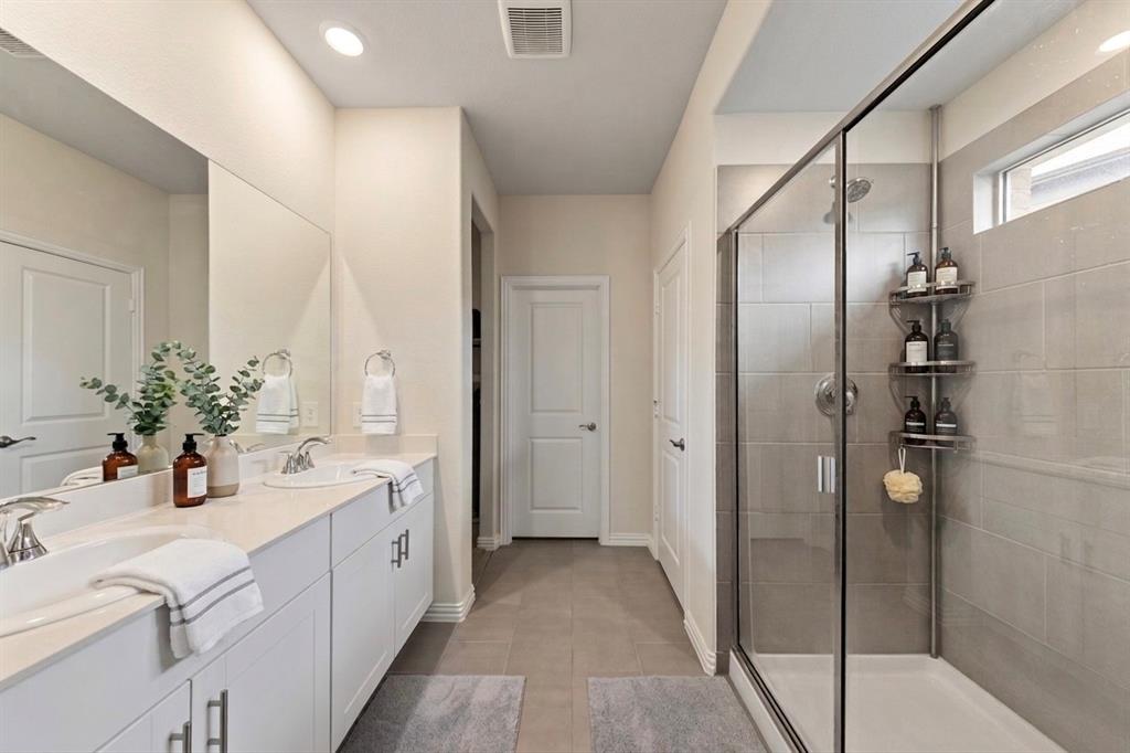 Lakehaven - Residential