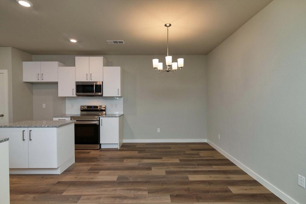 HERITAGE HILLS ESTS PH 1 - Residential Lease