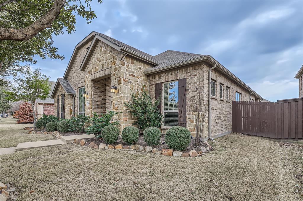 919 Cougar Drive