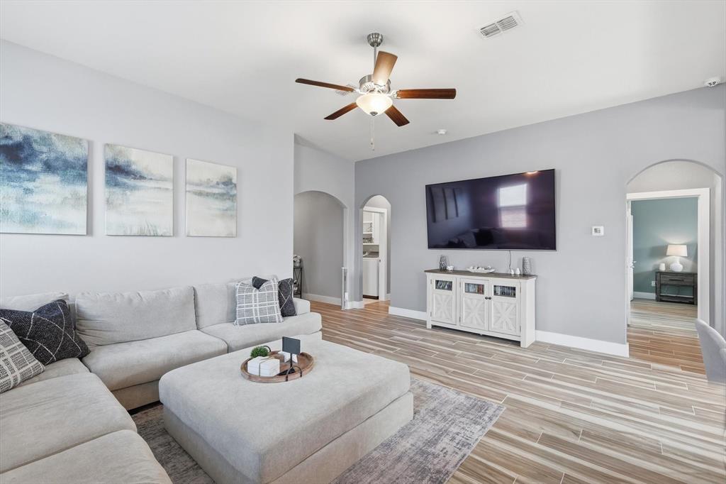 Chisholm Spgs Ph2 - Residential