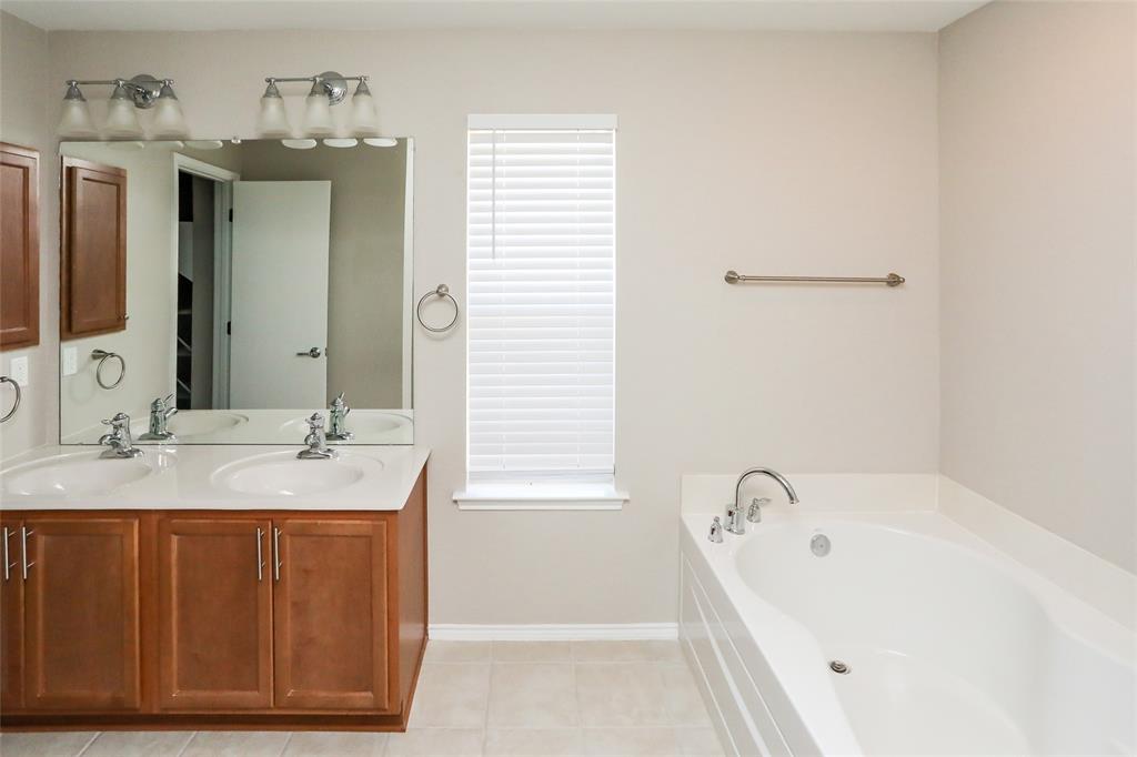 Heritage Lakes Ph 03 - Residential Lease