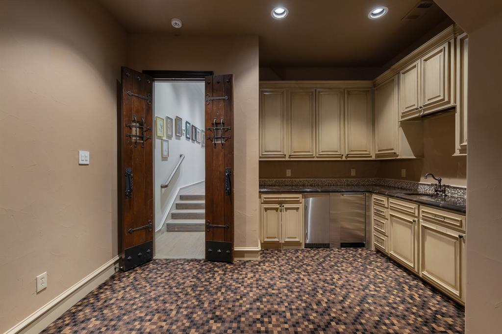 CrestManor Estate - Residential