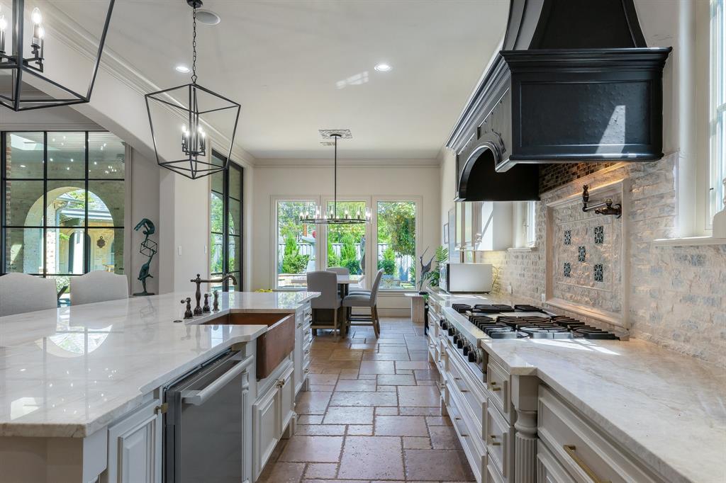 CrestManor Estate - Residential