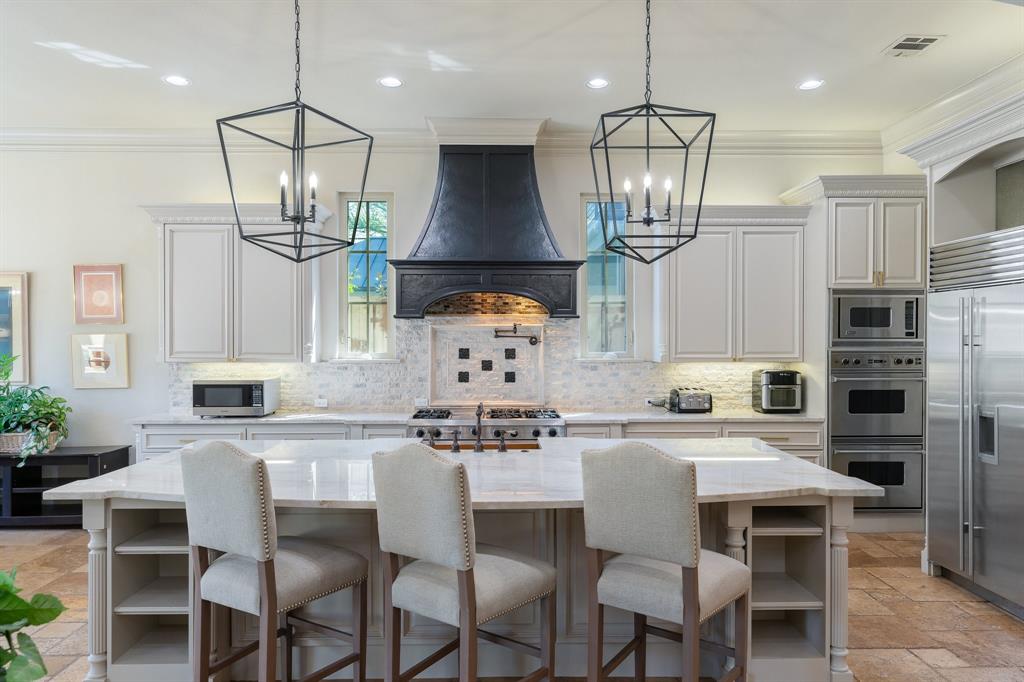 CrestManor Estate - Residential