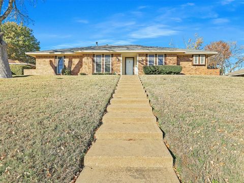 A home in DeSoto