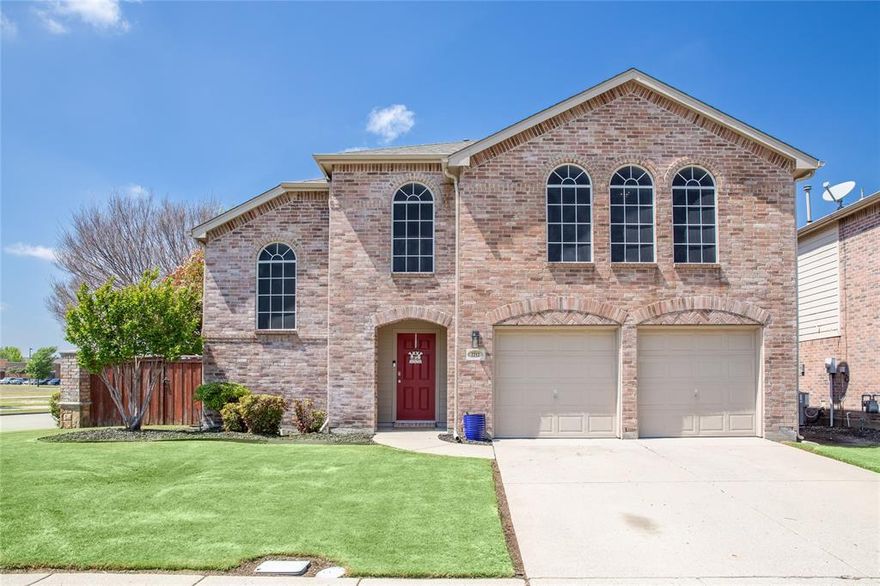 This wonderfully spacious home boasts an open-concept layout in the highly sought-after Frisco ISD. Perfectly turn-key and move-in ready, the main level features two separate dining areas, a generous living space, and a beautifully updated kitchen complete with quartz countertops, a designer backsplash, and stainless steel appliances. The bottom floor also features gorgeous LVP floors. Upstairs, the second story opens to a large bonus game room that flows seamlessly into the bedrooms and a secondary updated full bathroom. The primary suite offers a spacious walk-in closet and a luxurious ensuite bath with a separate shower, soaking tub, and dual vanities. Situated on an amazing corner lot, this home enjoys a huge backyard and an unbeatable location directly across from the community pool, park, and elementary school. This property truly has it all!