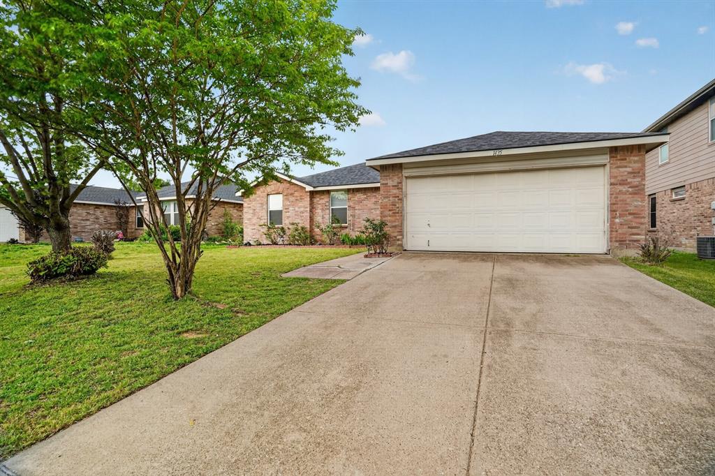 1435 Queen Annes Drive