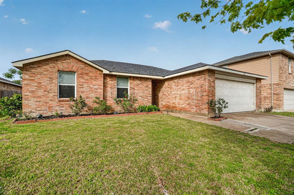 1435 Queen Annes Drive