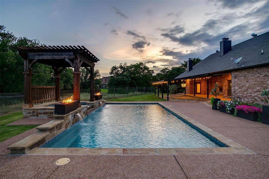 657 Silver Spur Drive