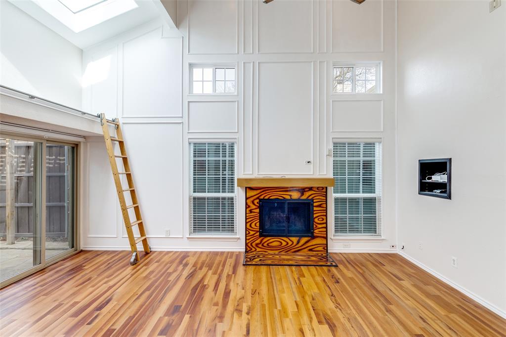 3323 San Jacinto Street