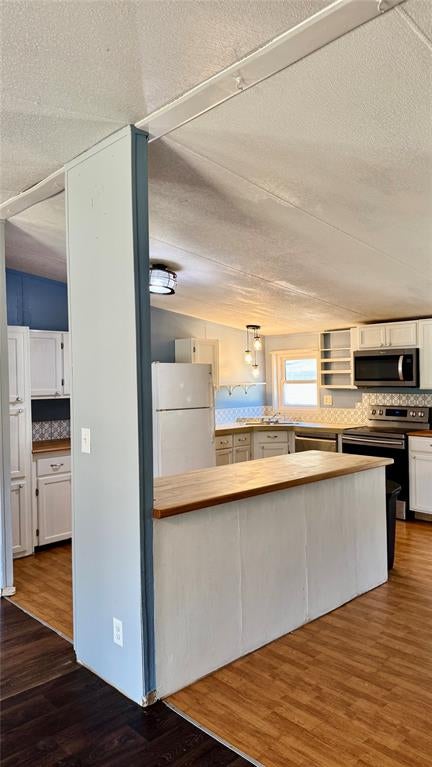 3212 Joann Court