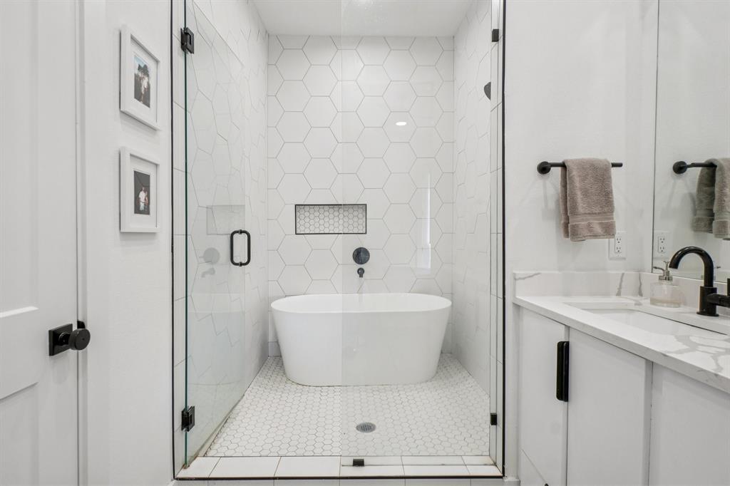 Henderson Condo - Residential