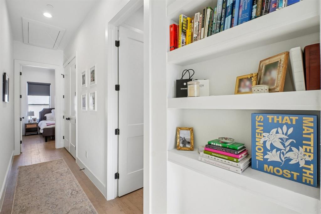 Henderson Condo - Residential