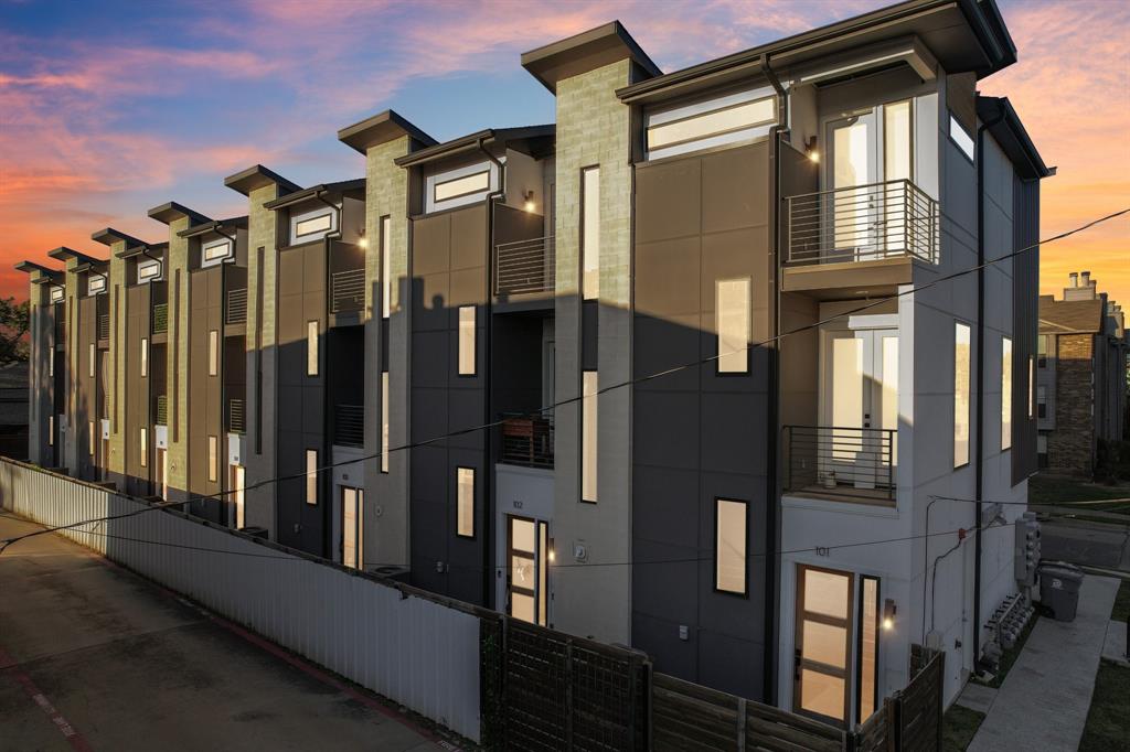 Henderson Condo - Residential