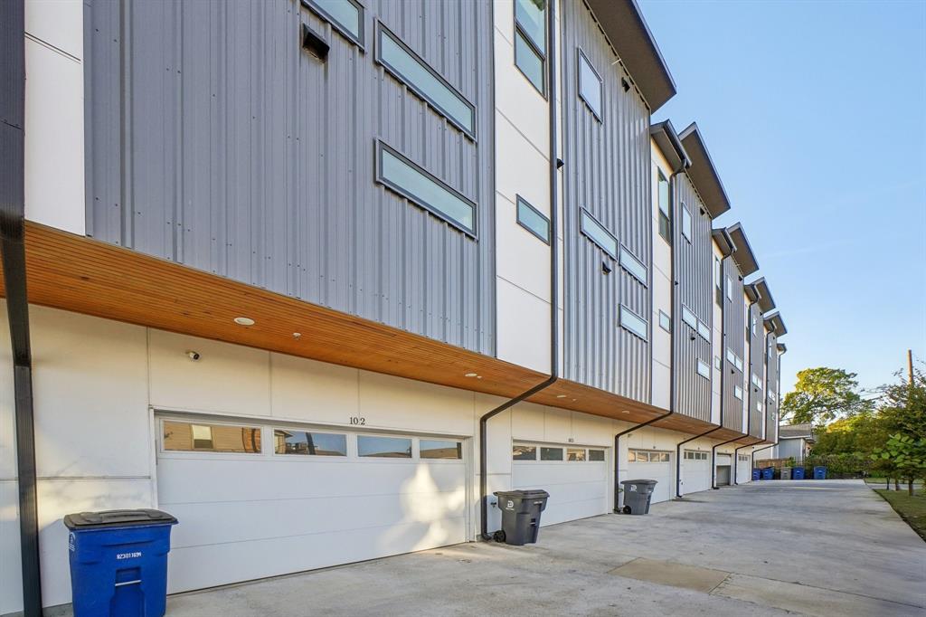 145 N Henderson Avenue 102