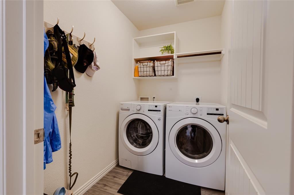 Primrose Xing Ph 4 - Residential