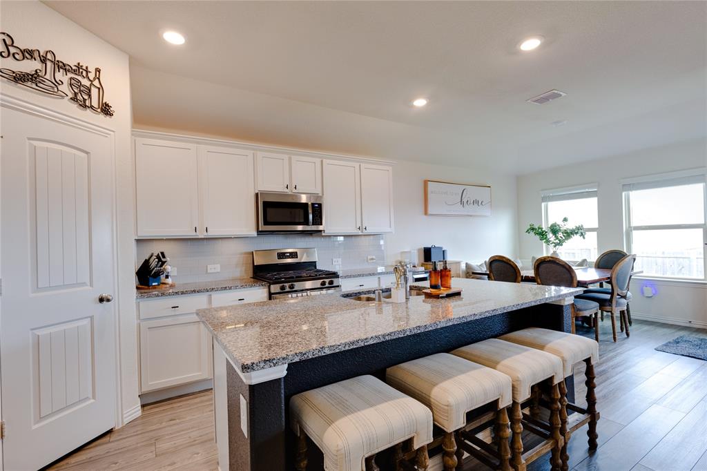 Primrose Xing Ph 4 - Residential