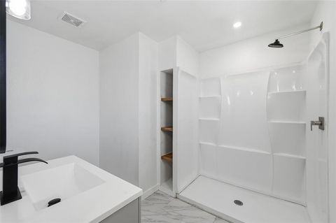 Tiny photo for 1205 E Harvey Avenue, Fort Worth, TX 76104 (MLS # 21096526)