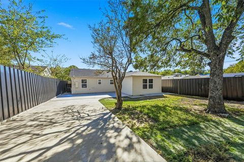 Tiny photo for 1205 E Harvey Avenue, Fort Worth, TX 76104 (MLS # 21096526)