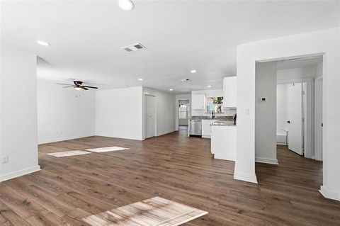 Tiny photo for 1205 E Harvey Avenue, Fort Worth, TX 76104 (MLS # 21096526)