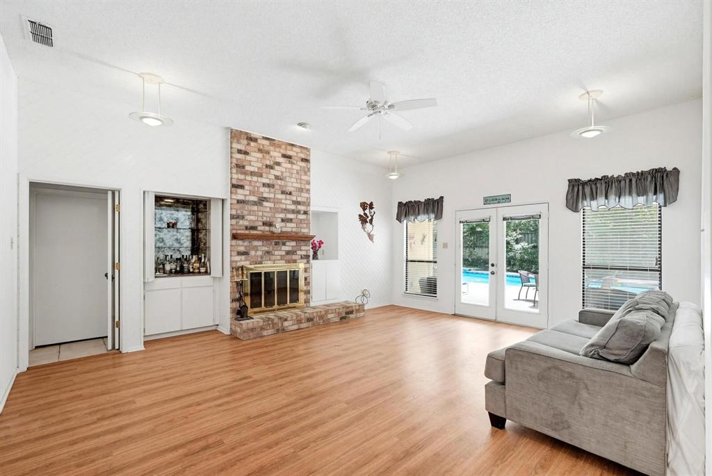 Oak Shadow Add - Residential