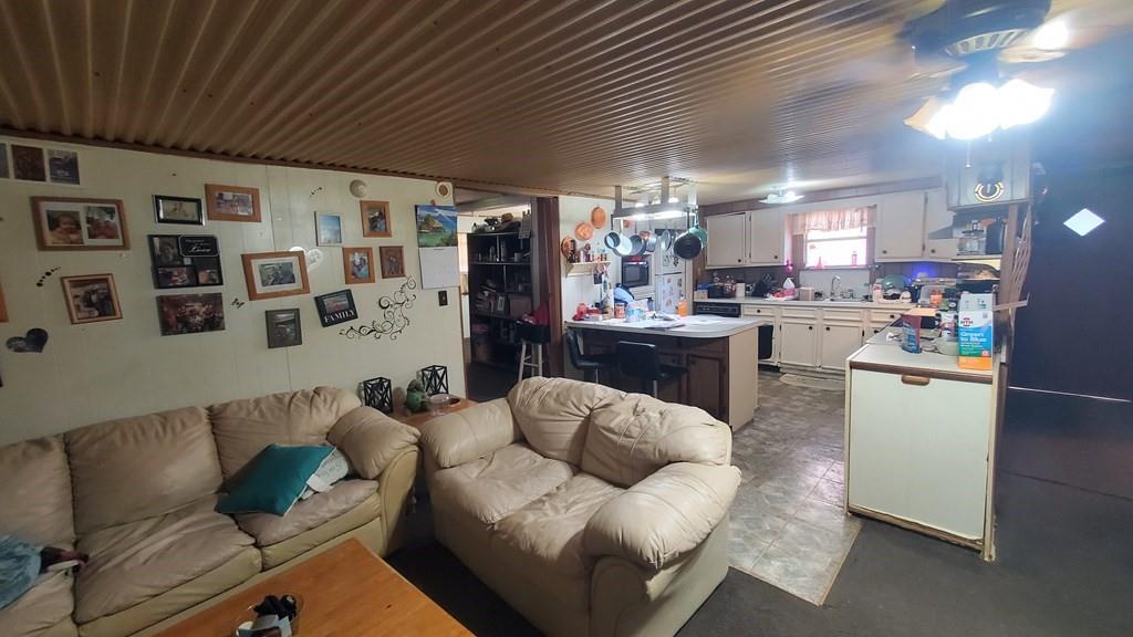 310 County Road 2406