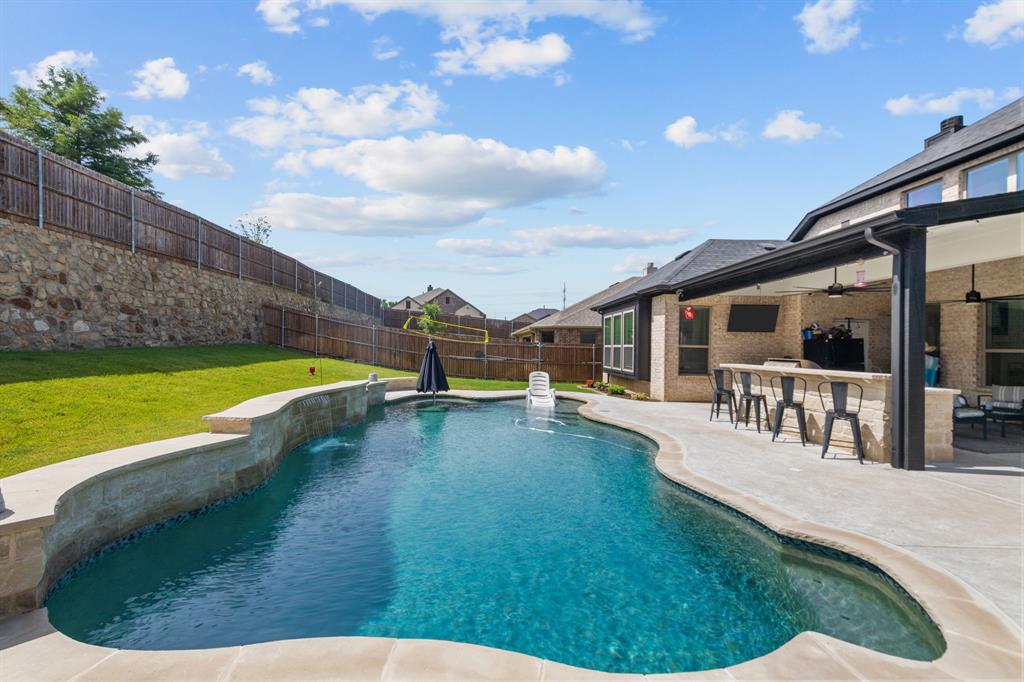6904 Intrepid Drive