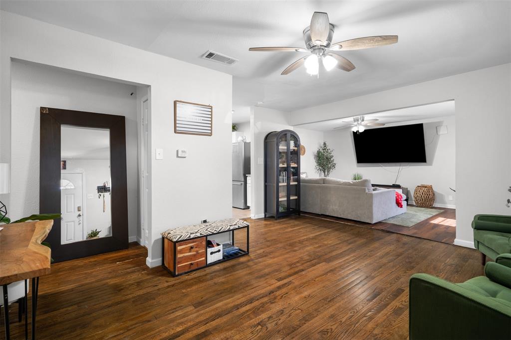 1729 Crestridge Drive