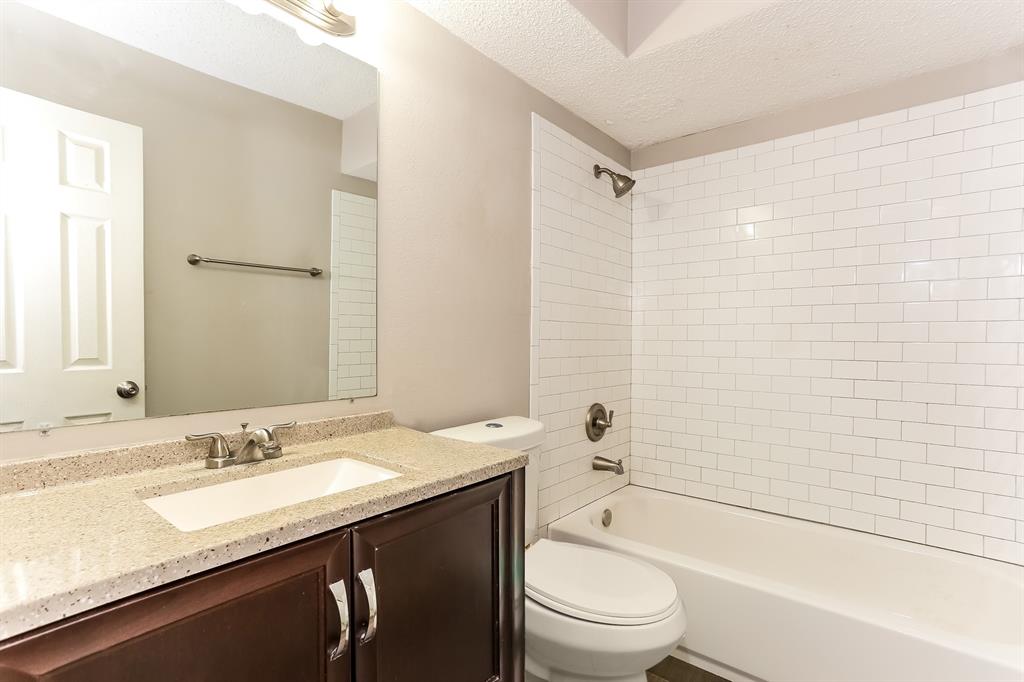 River Oaks - Residential Lease