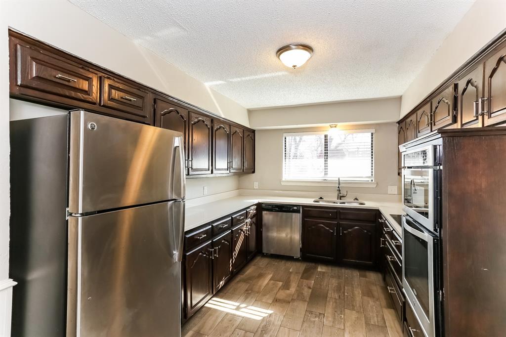 River Oaks - Residential Lease