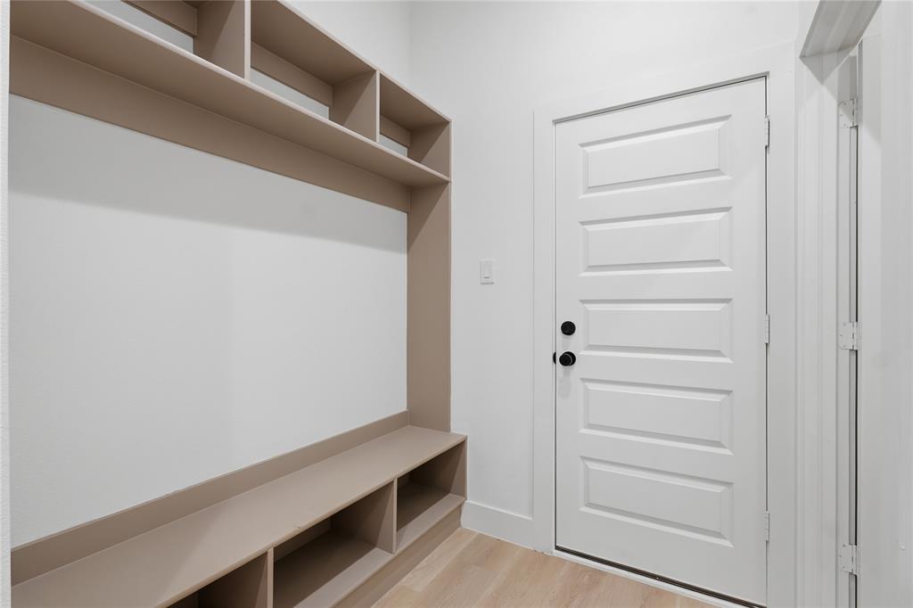 Hurts R M - Residential