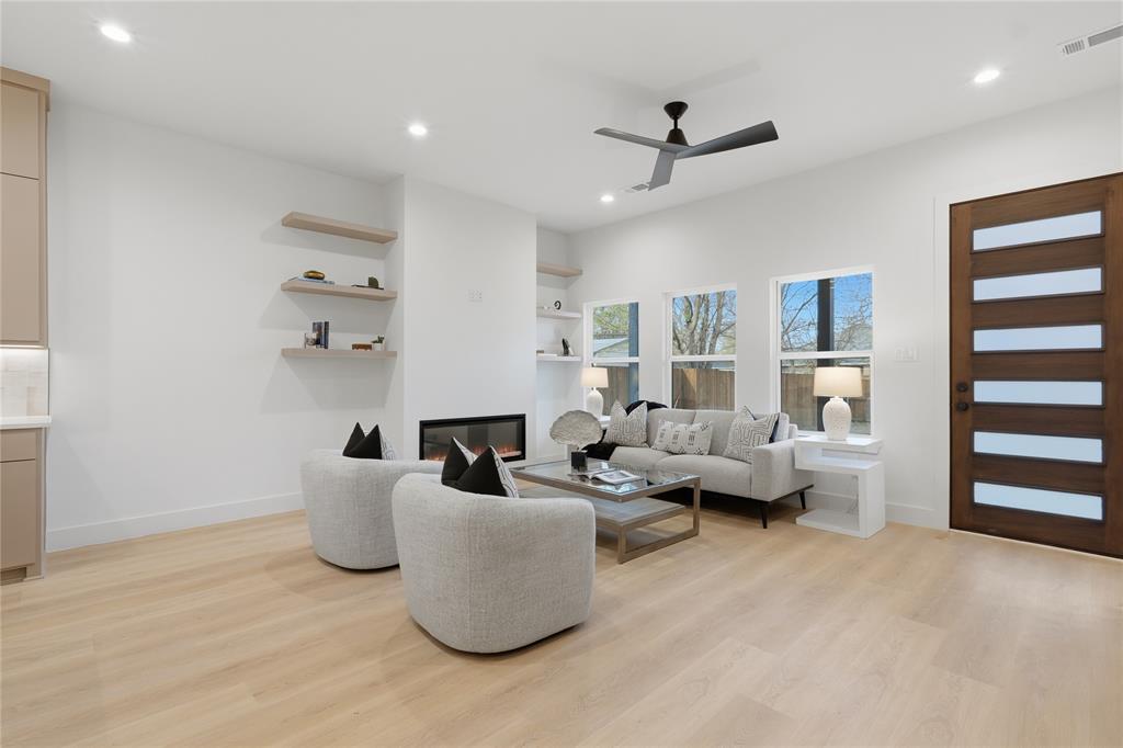 Hurts R M - Residential