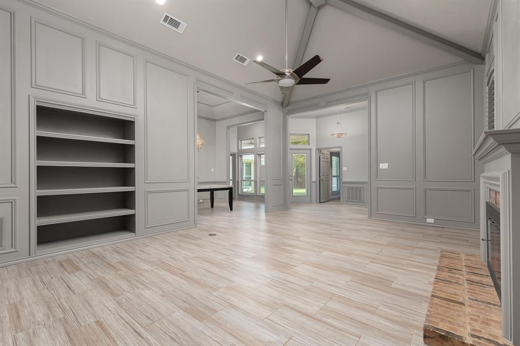 15607 GOLDEN CREEK
