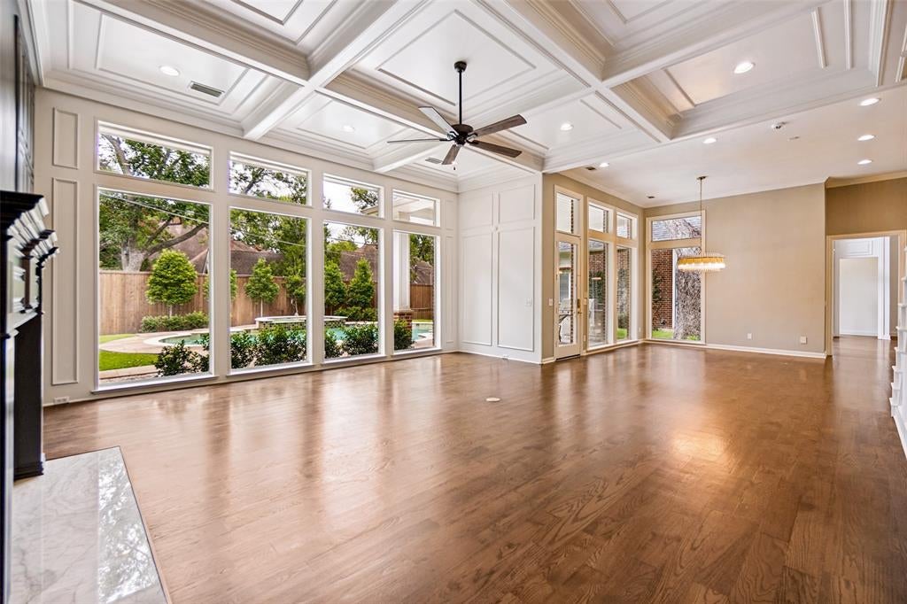 6022 Waggoner Drive