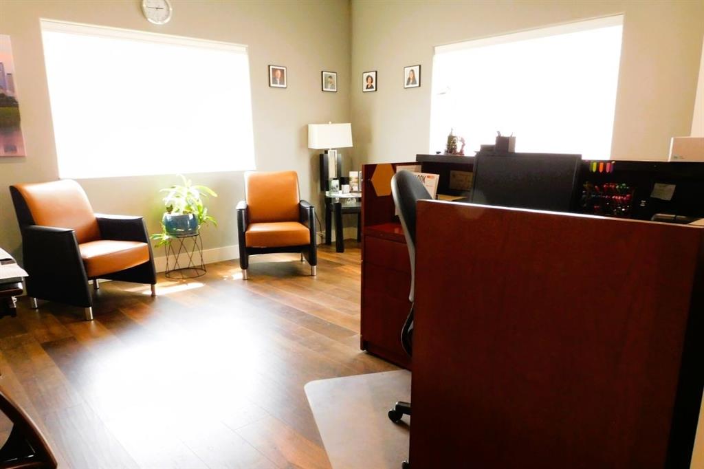 McClain Addition Replat - Commercial Lease