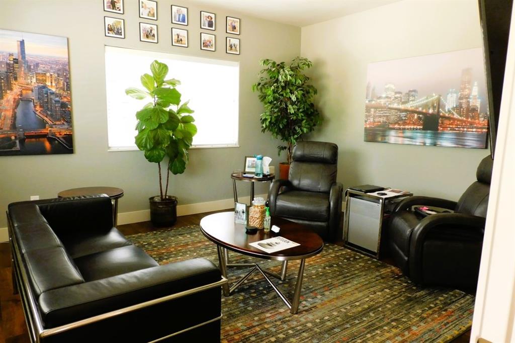 McClain Addition Replat - Commercial Lease